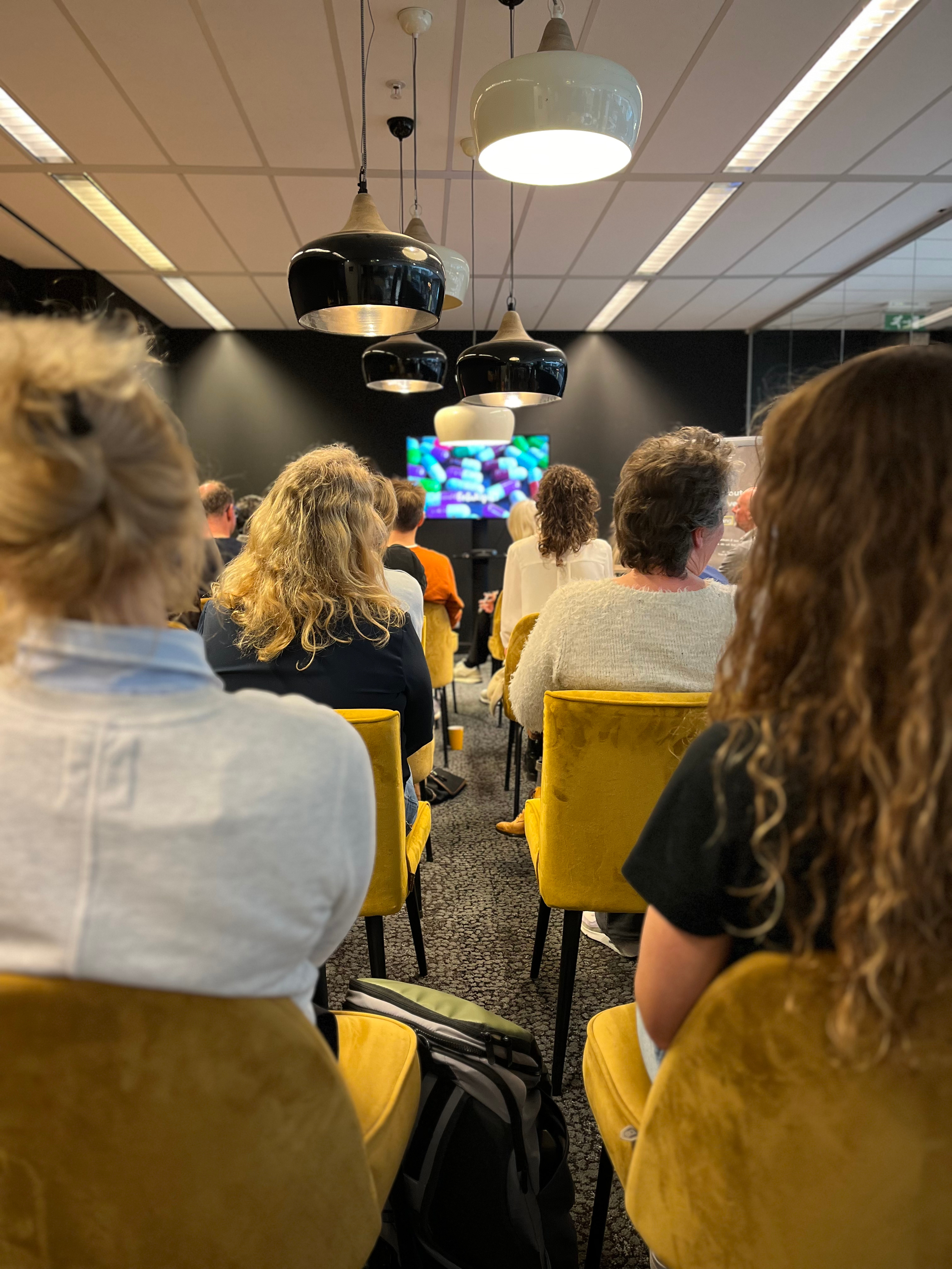 1557B498 4Afe 4740 A6de Ea566cb8fc73