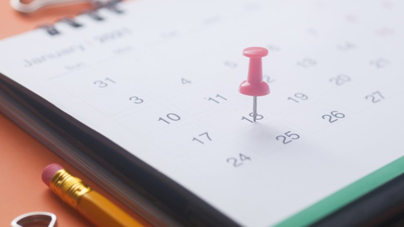 Kalender Met Punaise Op Een Datum