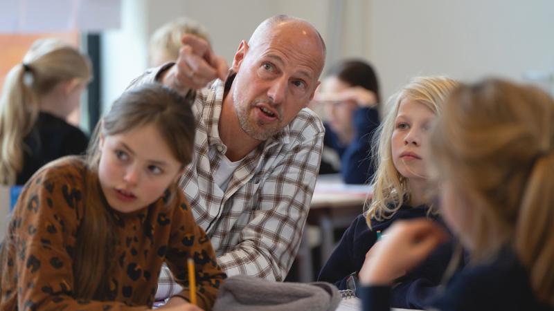 Onderwijsambassadeur Jan Joost Wijst Iets Aan LR